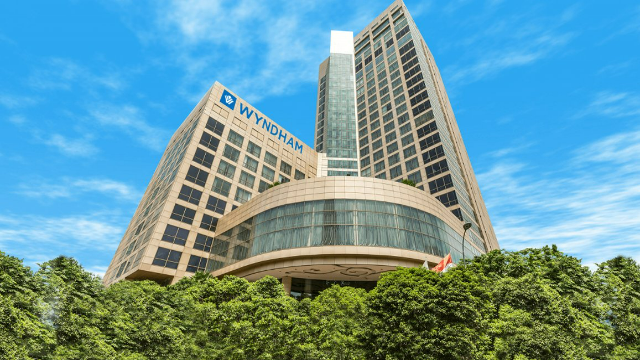 Pengalaman Menginap Tak Terlupakan di Hotel Wyndham Surabaya